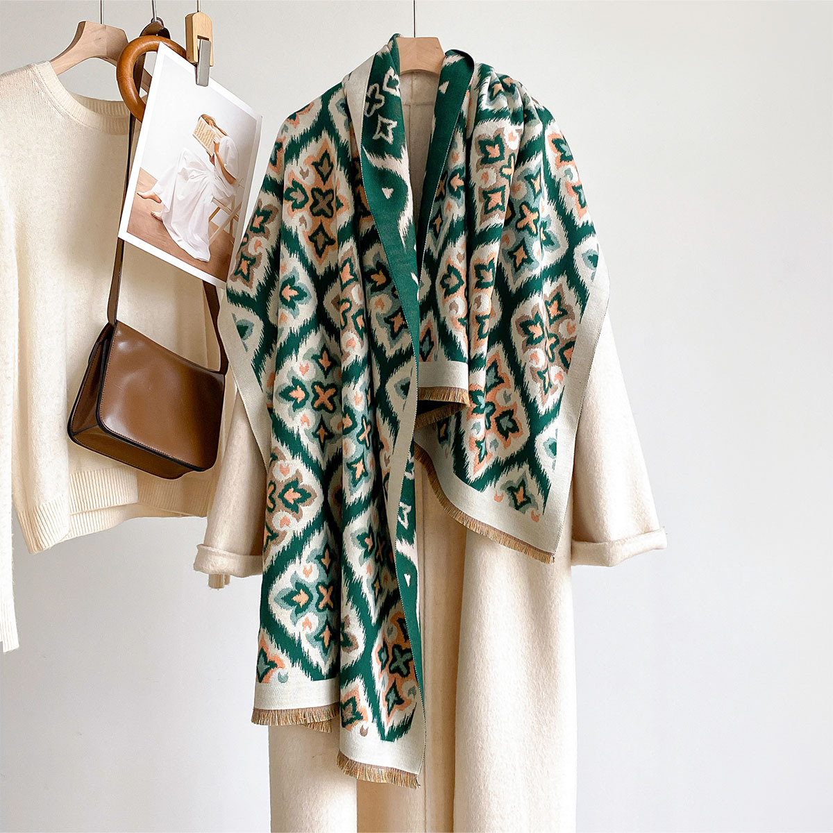 Cachecol Reversível de Imitaçã - Woven Scarf Blanket avaliação e preço