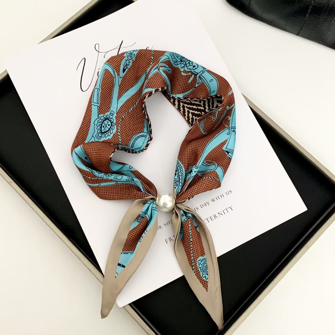 Lenço Magnético Elegante Estil - Ascot Neck Scarf avaliação e preço