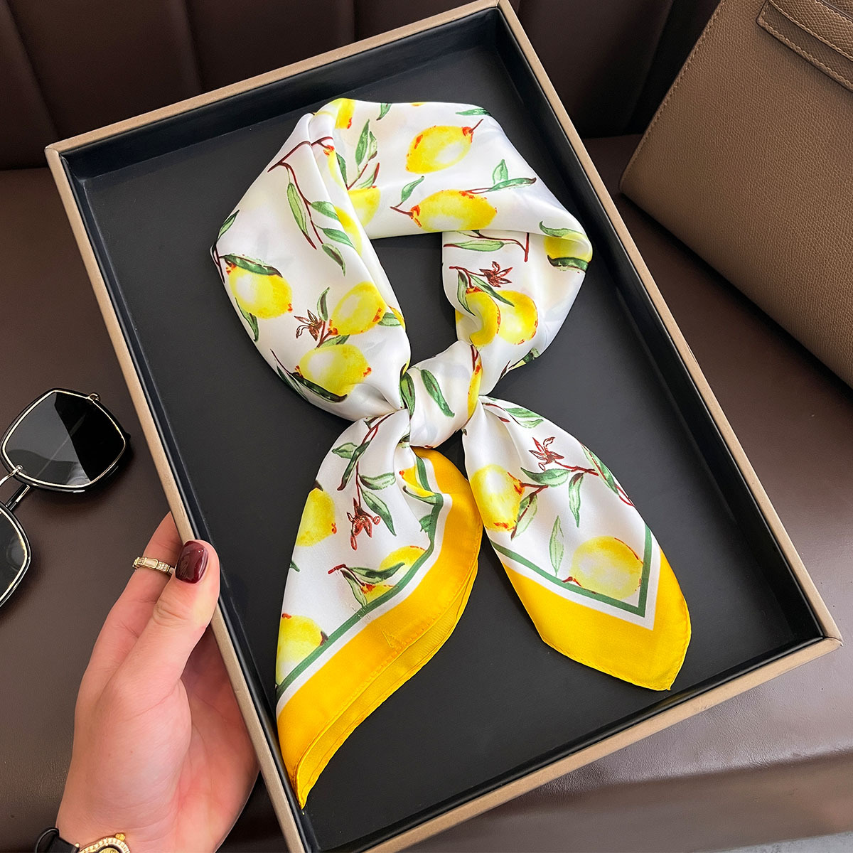 2025 novo lenço de seda quadra - Silk Neck Scarf avaliação e preço